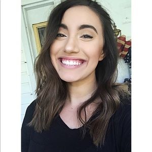 Meet your Posher, Maria